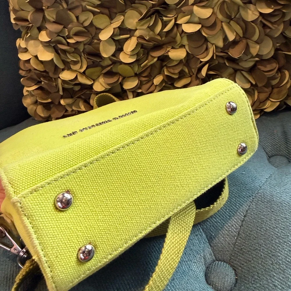 Brandon Blackwood ESR Tote - Picture 6 of 9